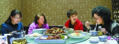 影像地方志中的“单身女人”